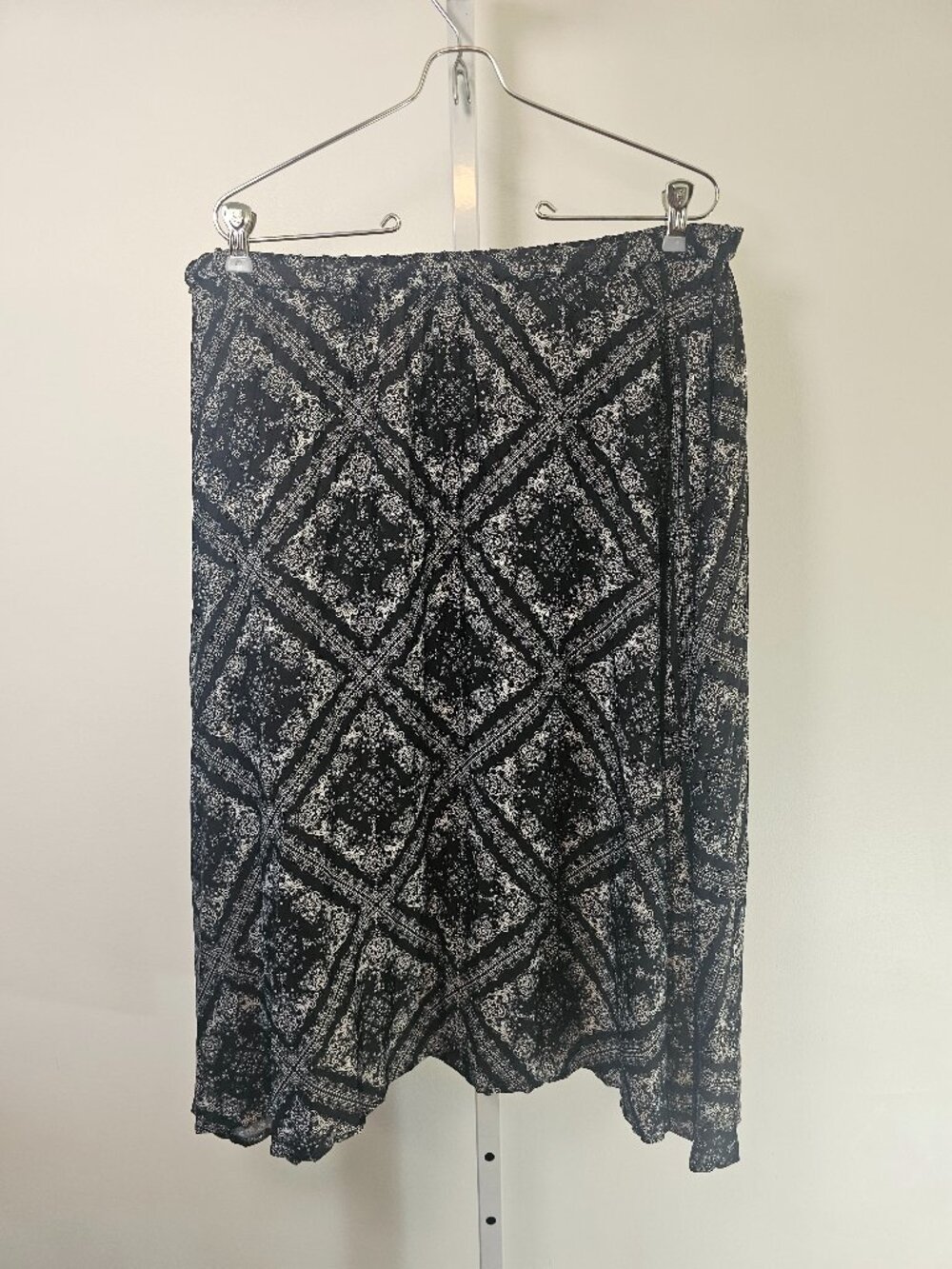 Banana Republic Skirt Black White Midi Geometric A-line Boho Grunge Bandana XLP